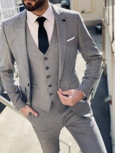 Искусство выбора классического мужского костюма